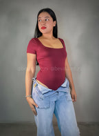 Bodysuit cuello cuadrado con mangas