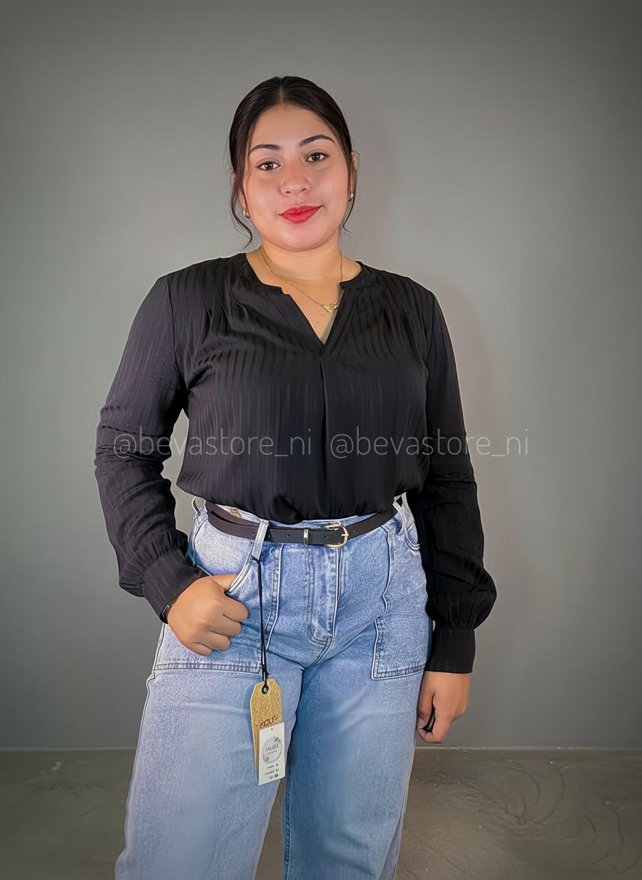 Blusa plisada de manga larga
