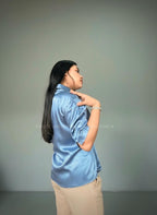 Blusa manga corta satinada