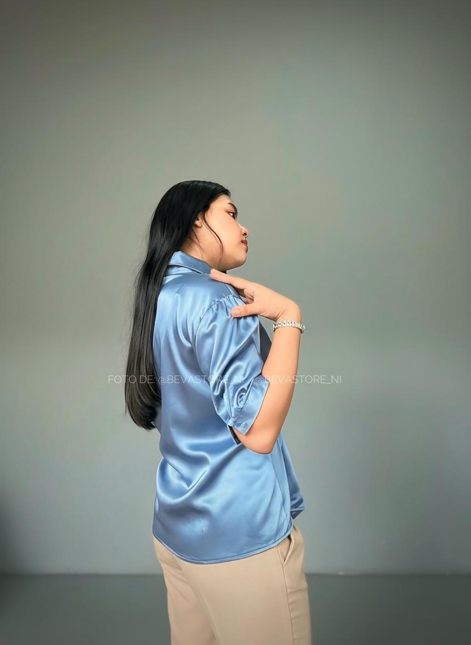 Blusa manga corta satinada