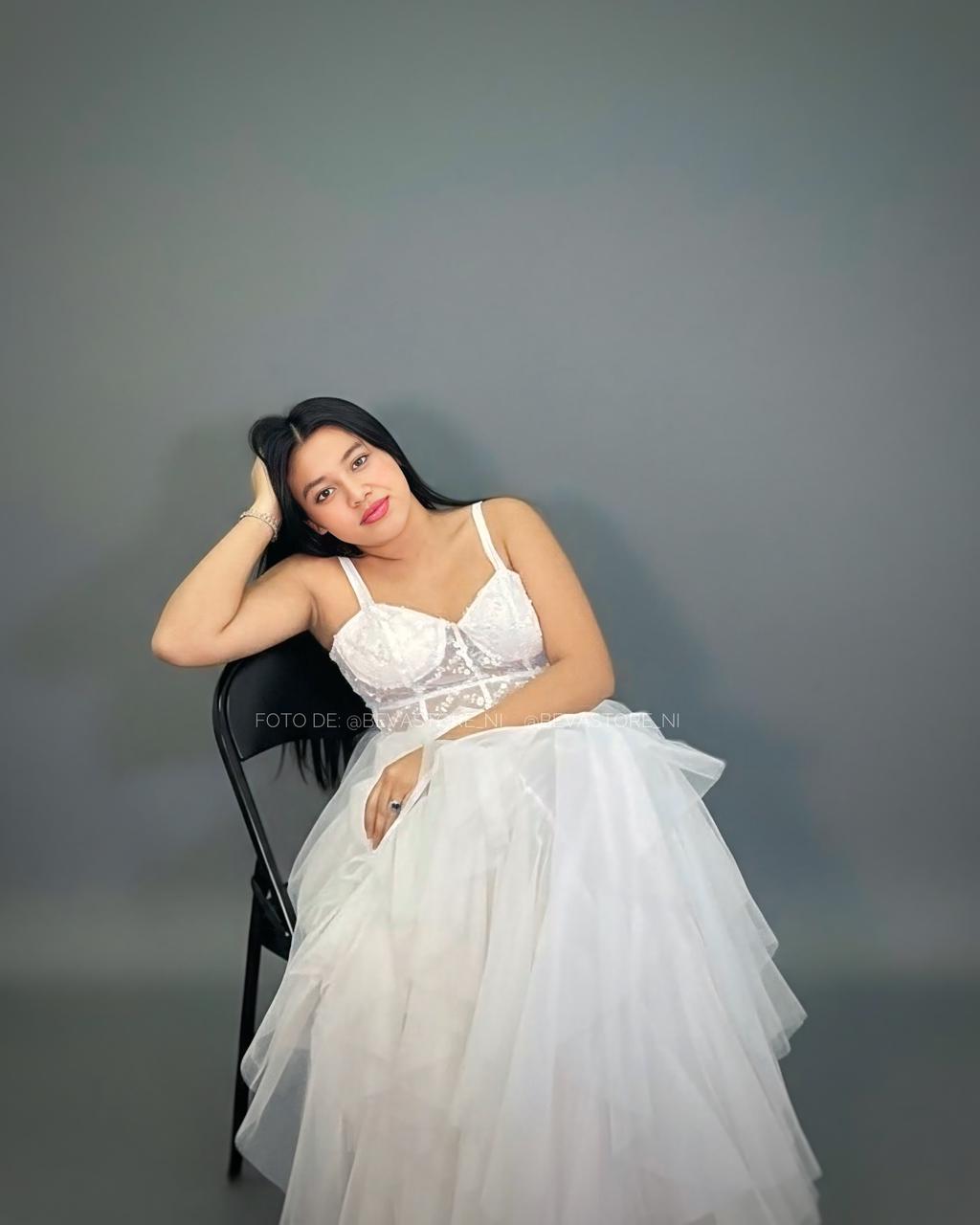 Vestido largo blanco City Triangles