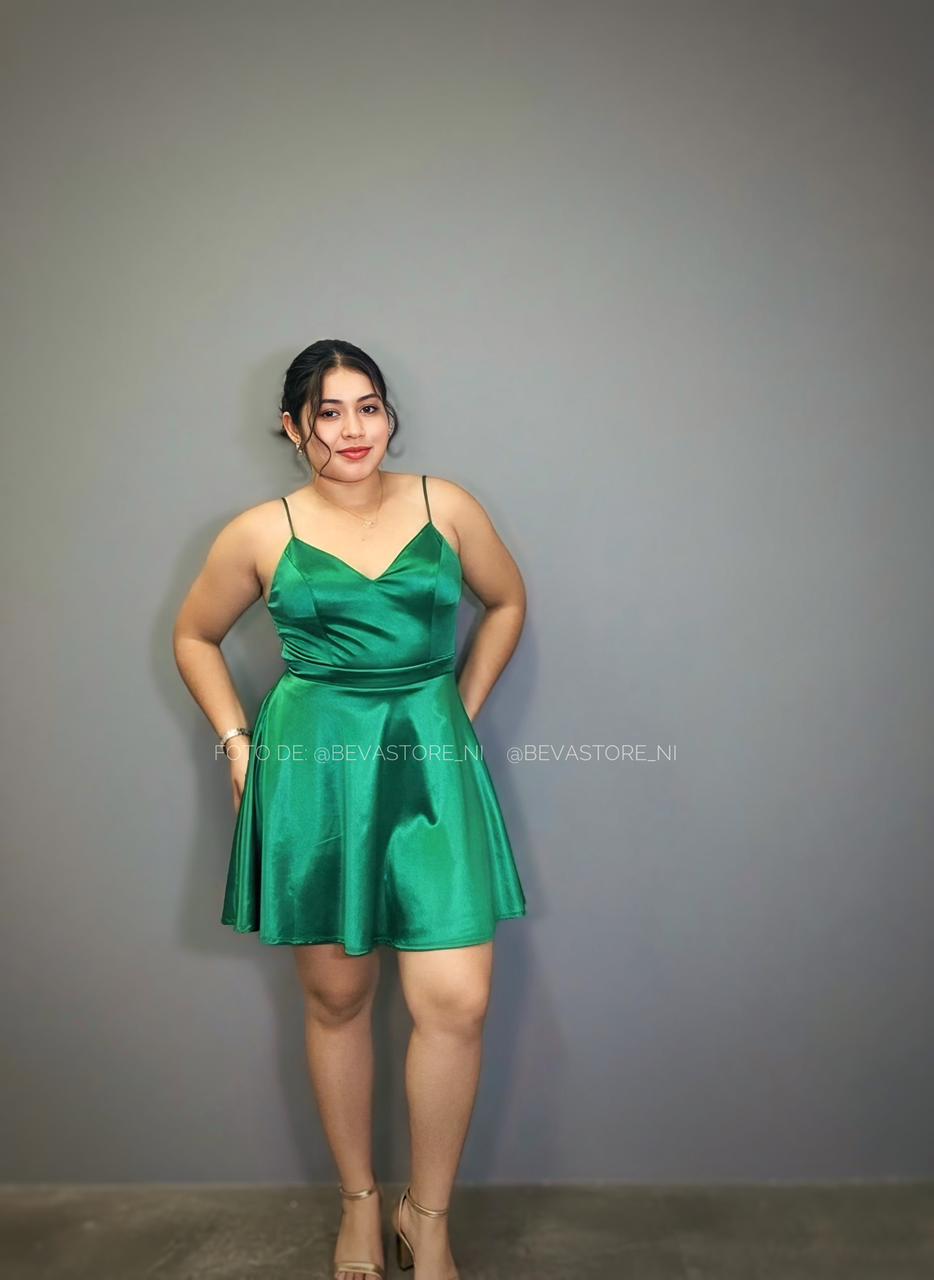 Vestido corto verde esmeralda