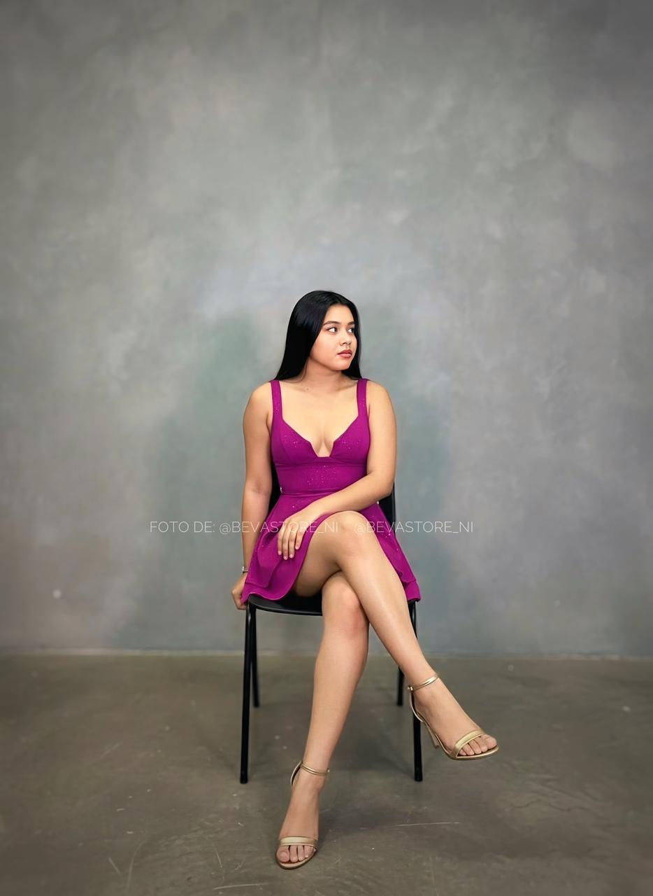 Vestido rosa maravilla con detalles dorado. City Triangles