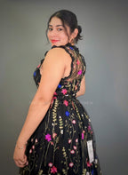 Vestido negro floral City Studio