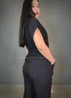 Enterizo Flare negro de rayas blancas