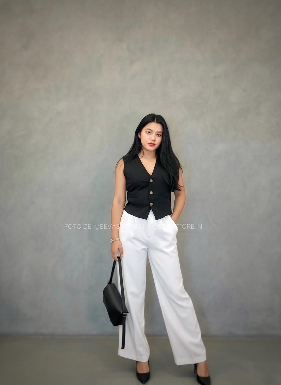 Look pantalón blanco de vestir Wide Leg