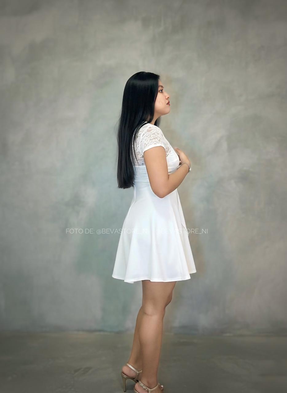 Vestido corto blanco