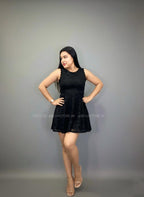 Vestido corto calado