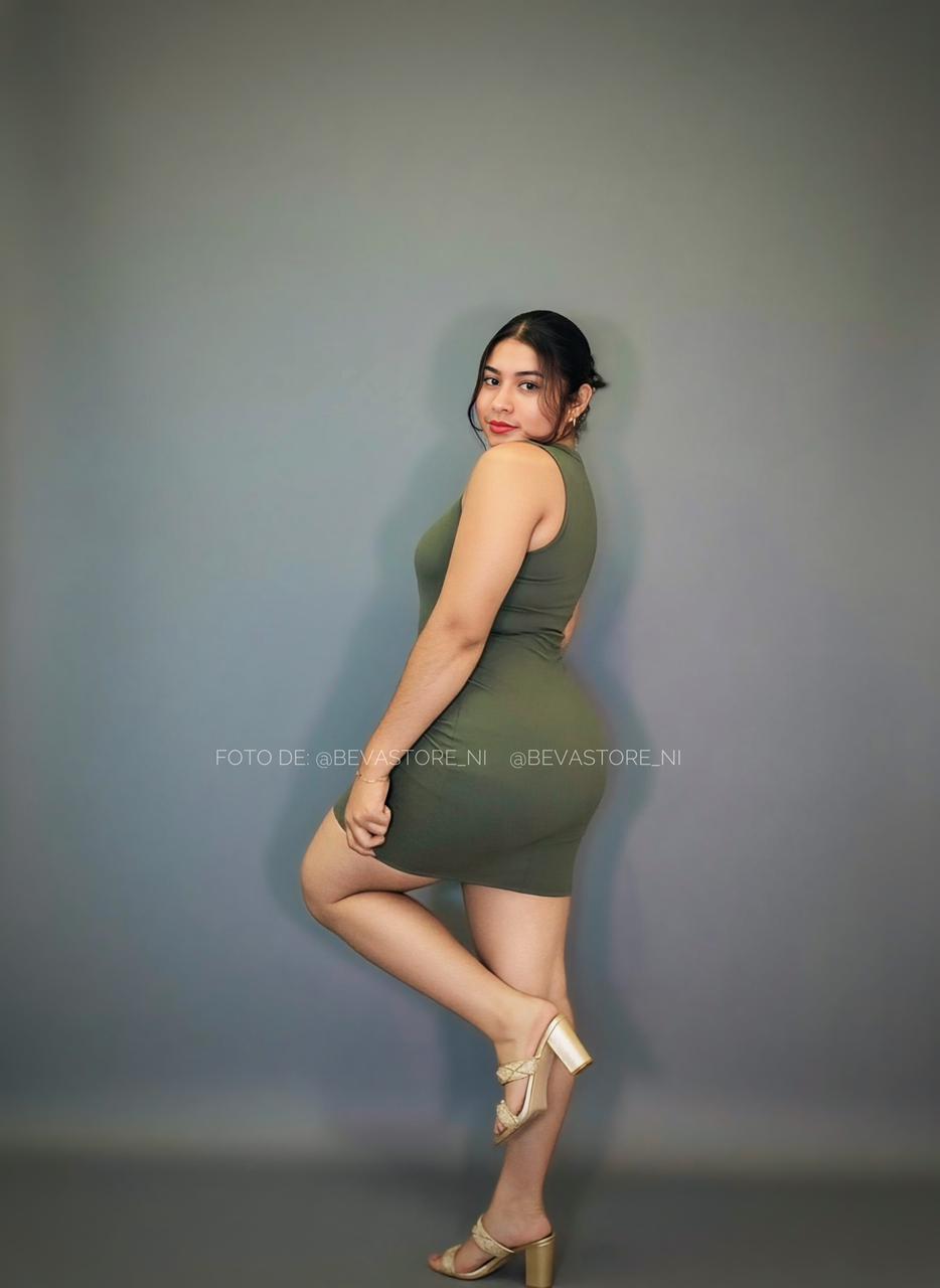 Vestido verde con recogido