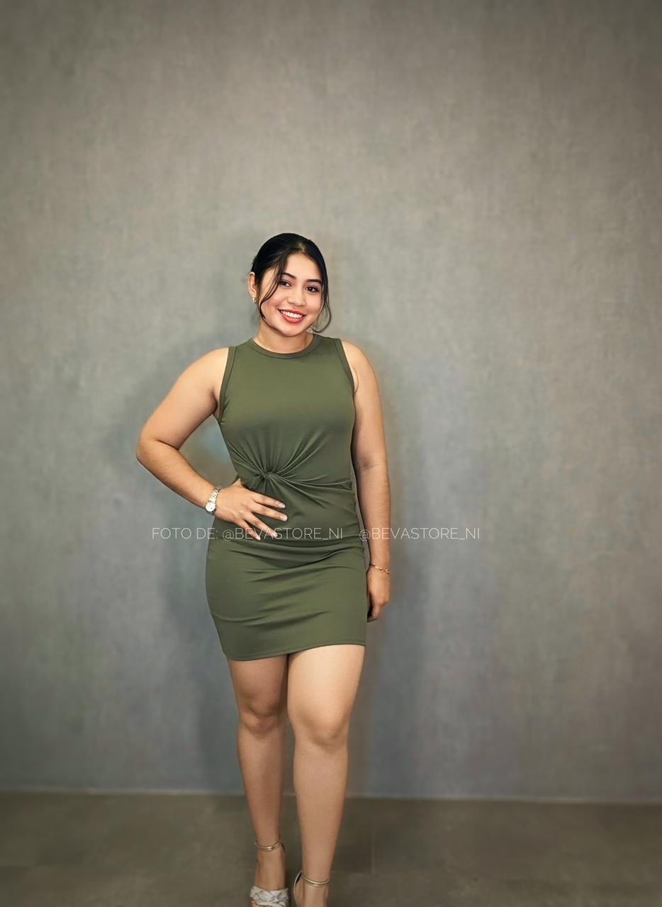 Vestido verde con recogido