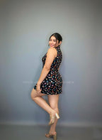 Vestido corto negro de sombrilla