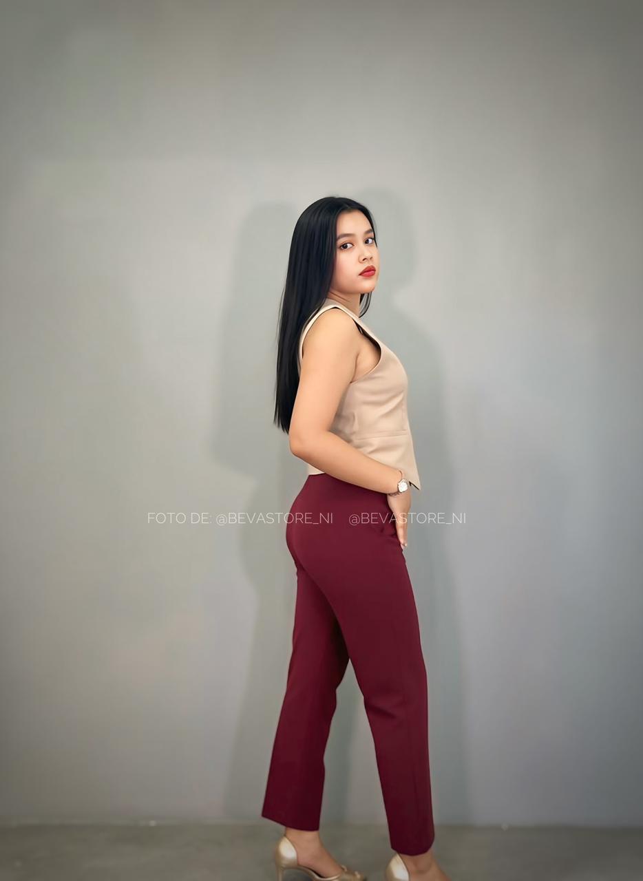 Pantalón de vestir recto rojo