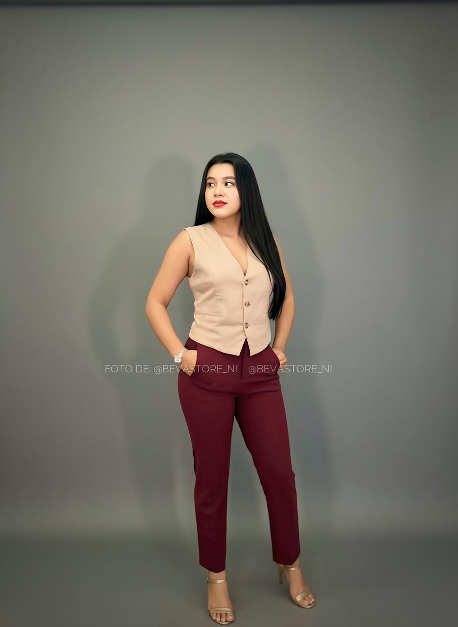 Looks chaleco de lino beige