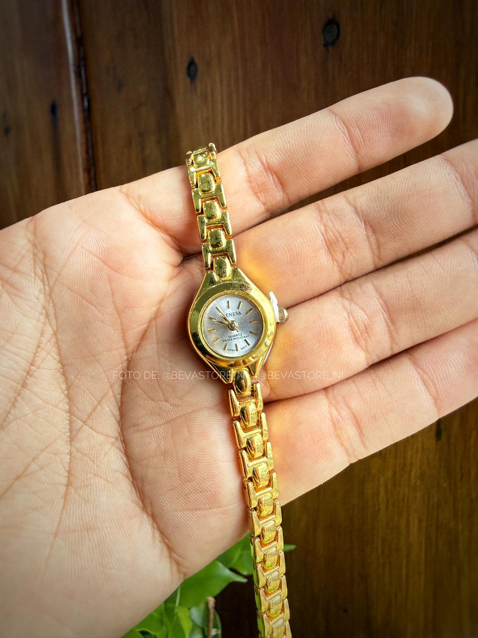 Reloj minimalista circular