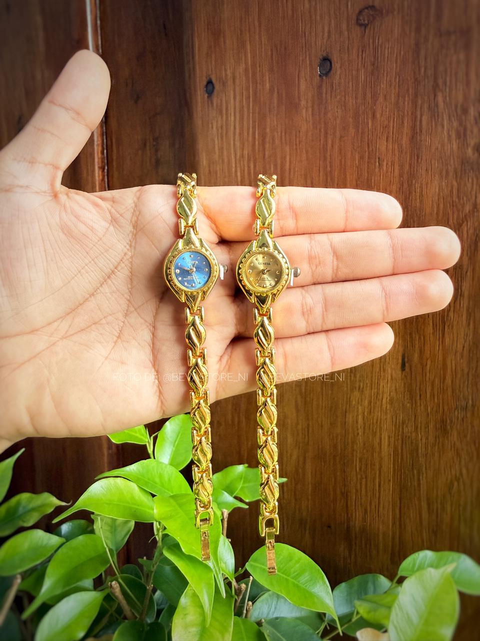 Reloj dorado minimalista