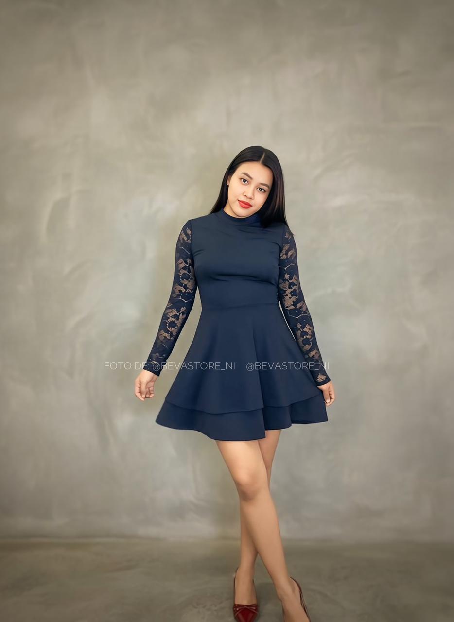 Vestido corto azul manga calada