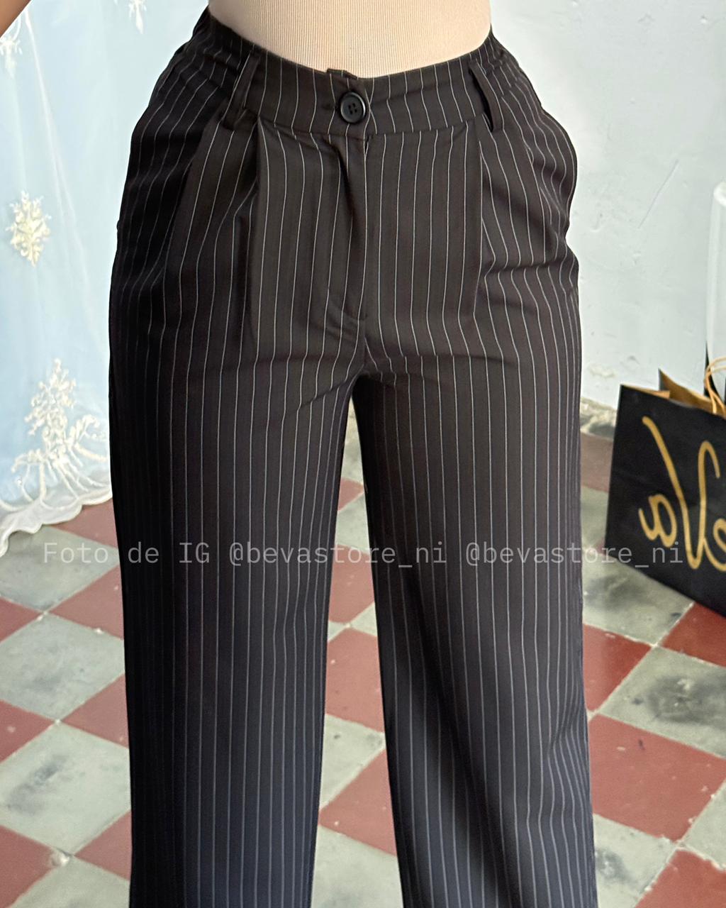 Pantalón Tania negro con rayas