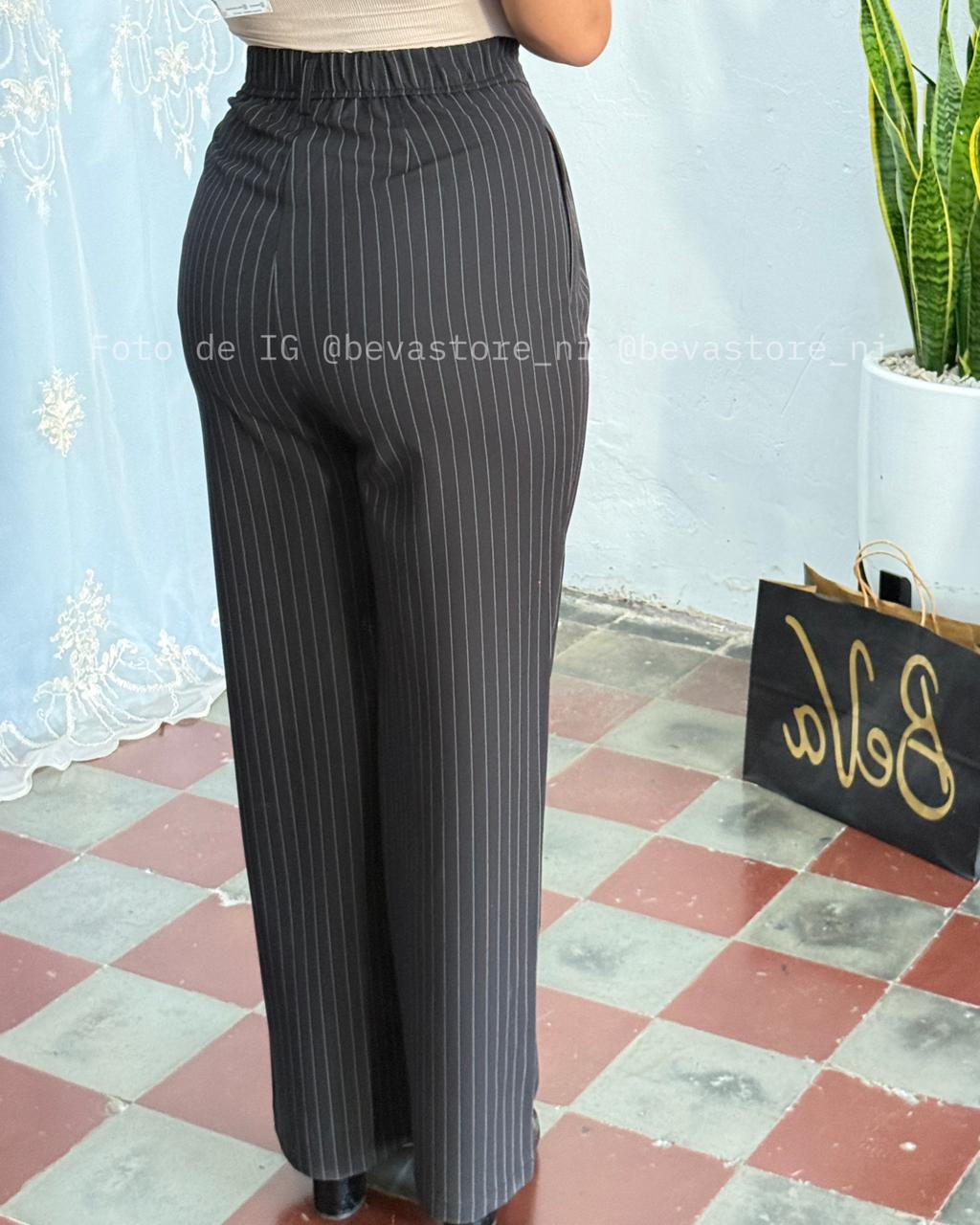 Pantalón Tania negro con rayas