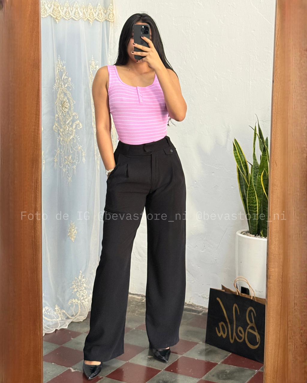 Crop top de rayas sin mangas con ojal