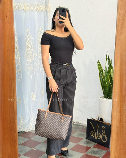 Bolso café universitario