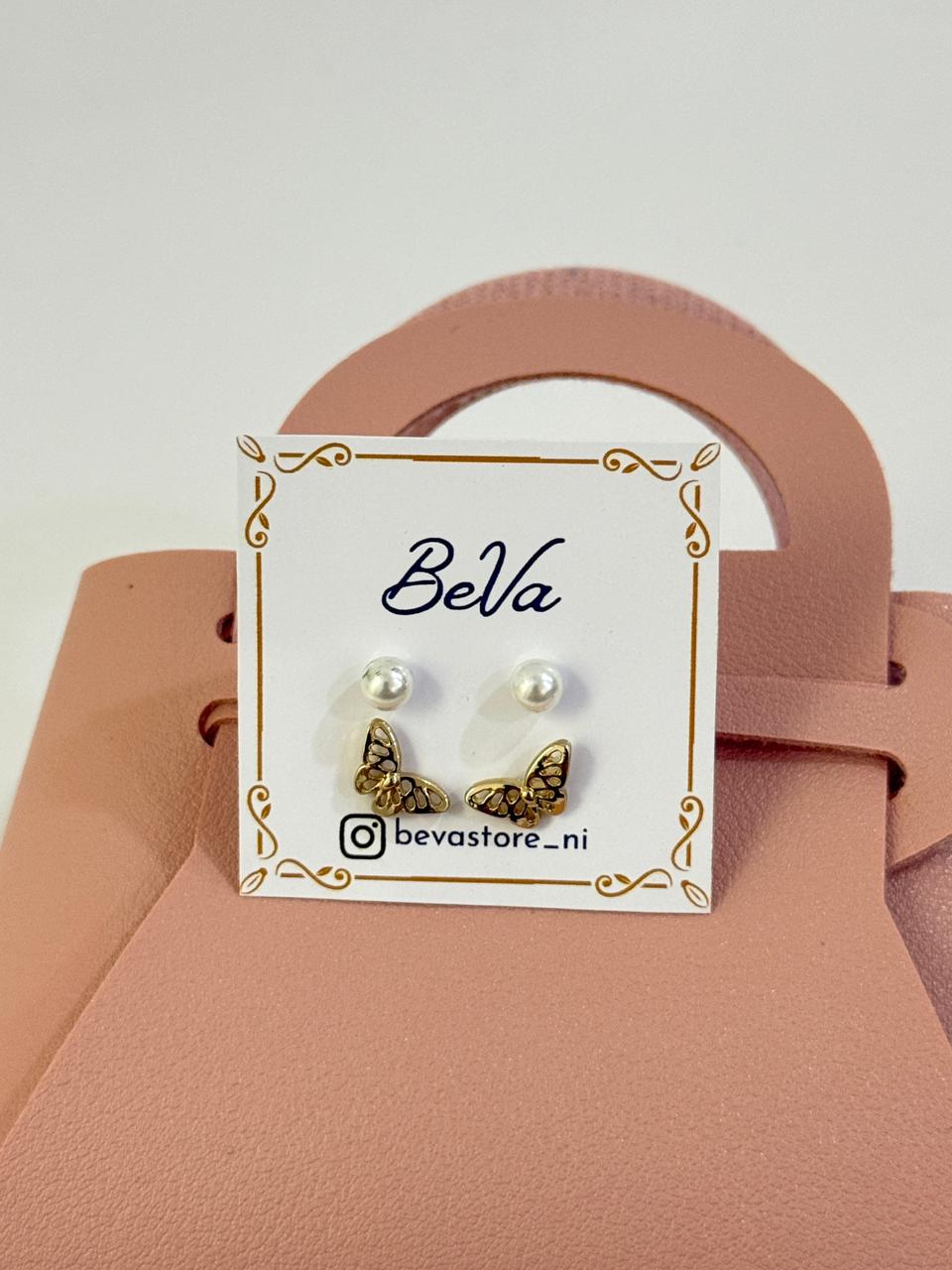 Aretes de perlas y mariposas dorado
