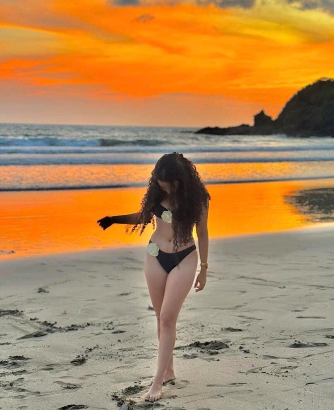 Traje de baño de dos rosas