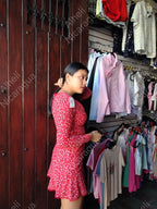 Vestido rojo manga larga.