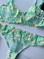 Lencería con bordado floral romántica 2 piezas