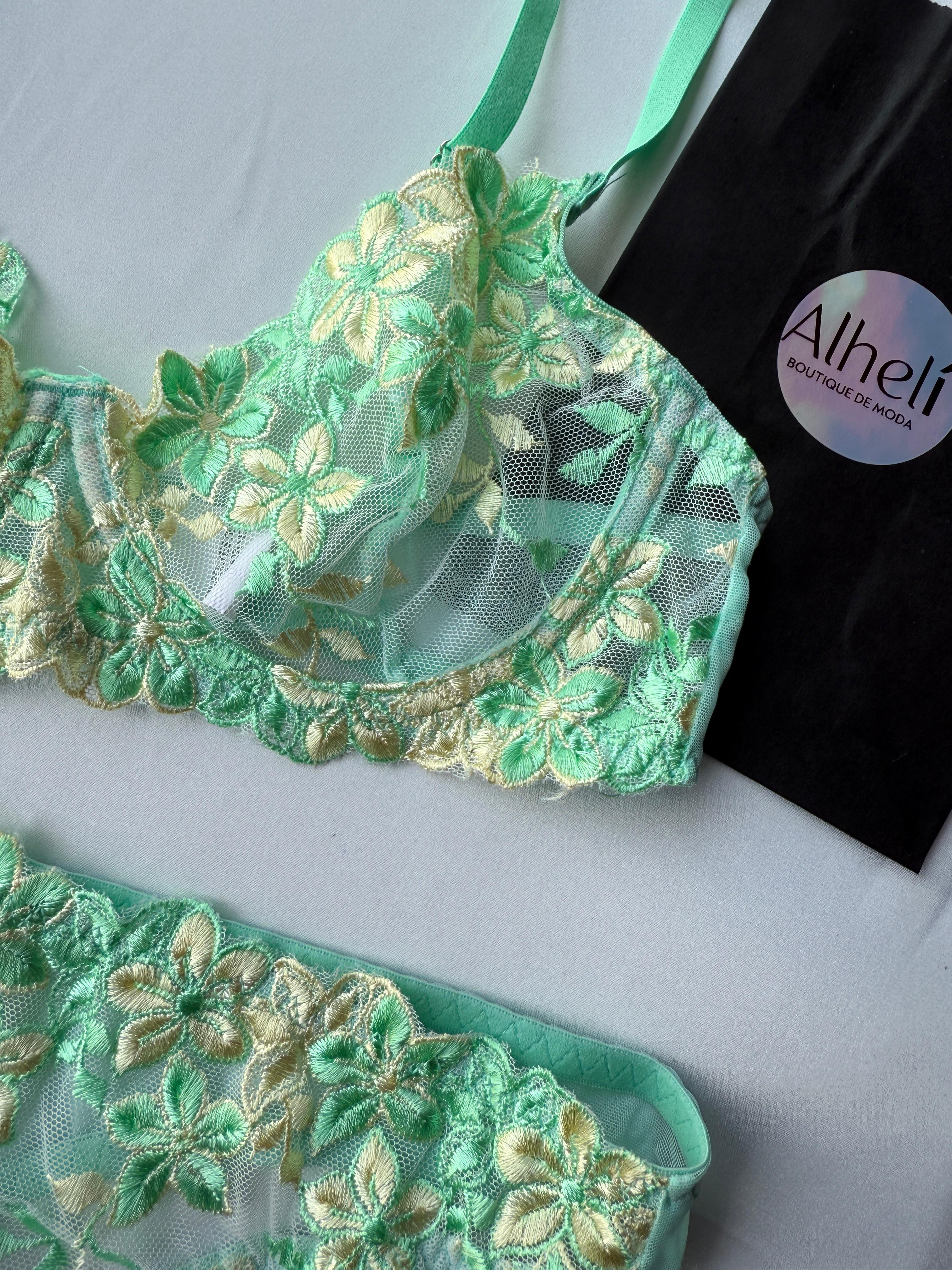 Lencería con bordado floral romántica 2 piezas