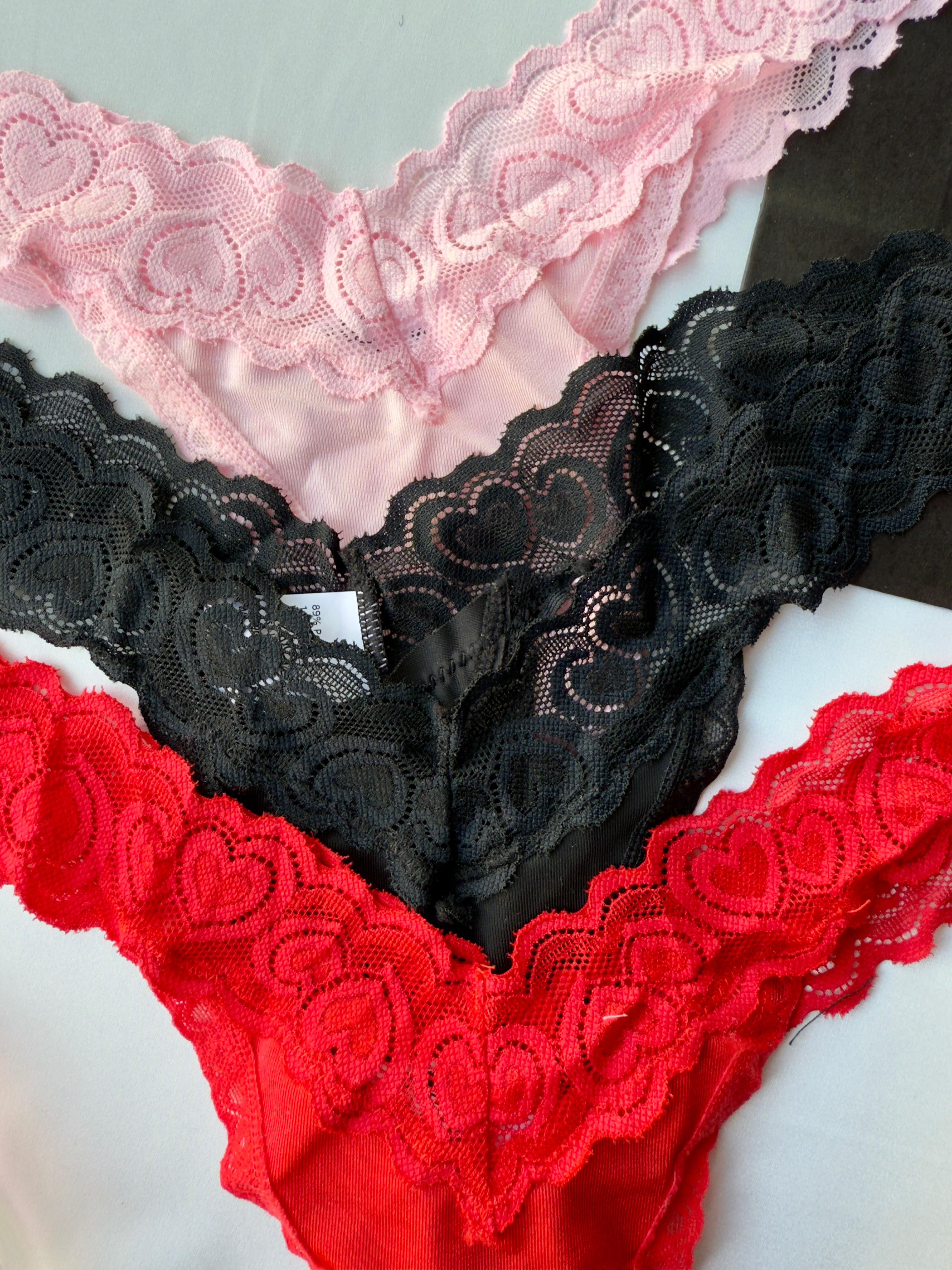 Set de 3 tangas con parches de encaje para mujer para el Día de San Valentín