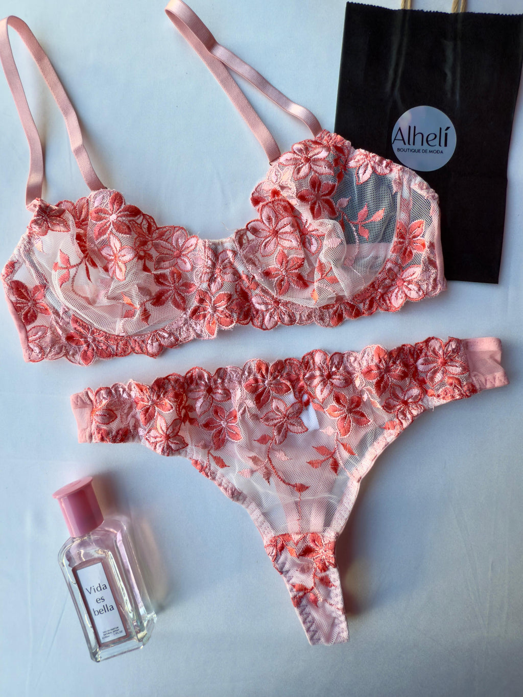 Lencería con bordado floral romántica 2 piezas