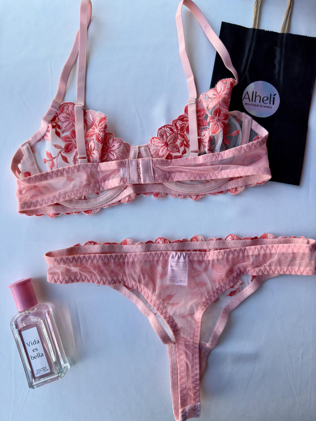 Lencería con bordado floral romántica 2 piezas