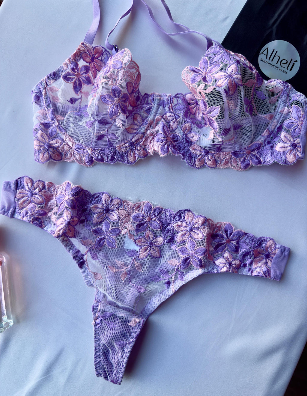 Lencería con bordado floral romántica 2 piezas