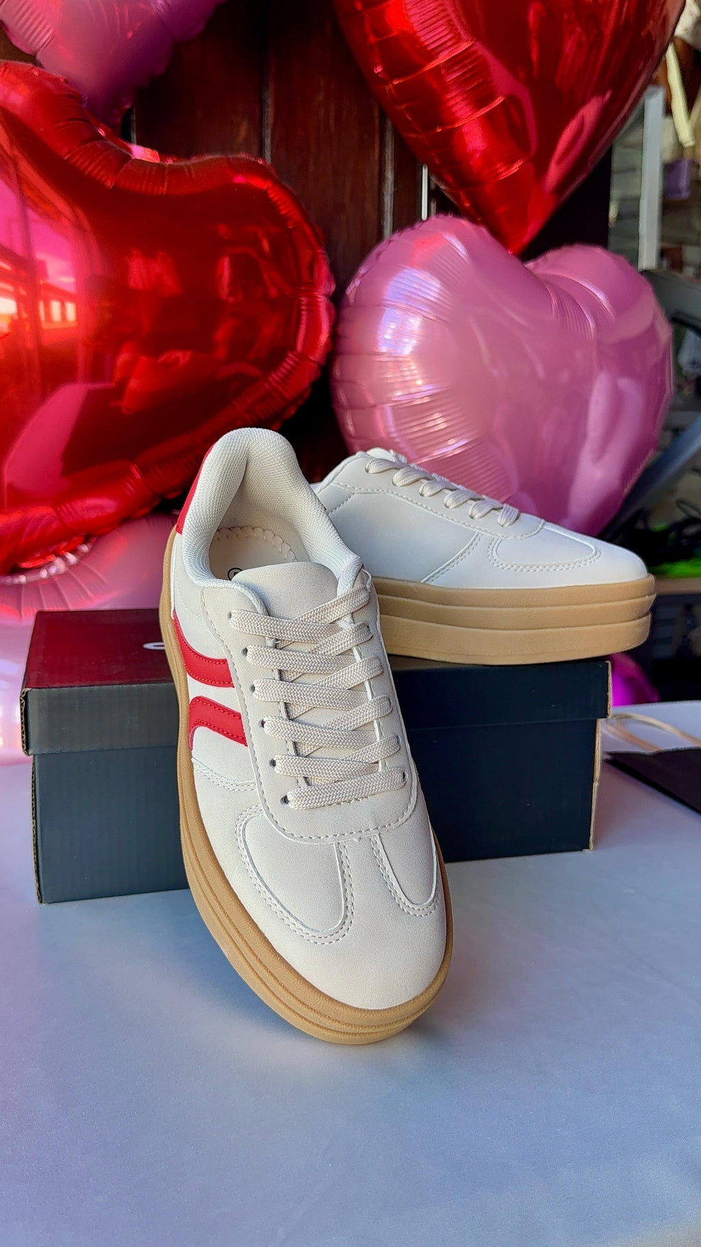 Tennis Sneakers de plataforma blanco y rojo