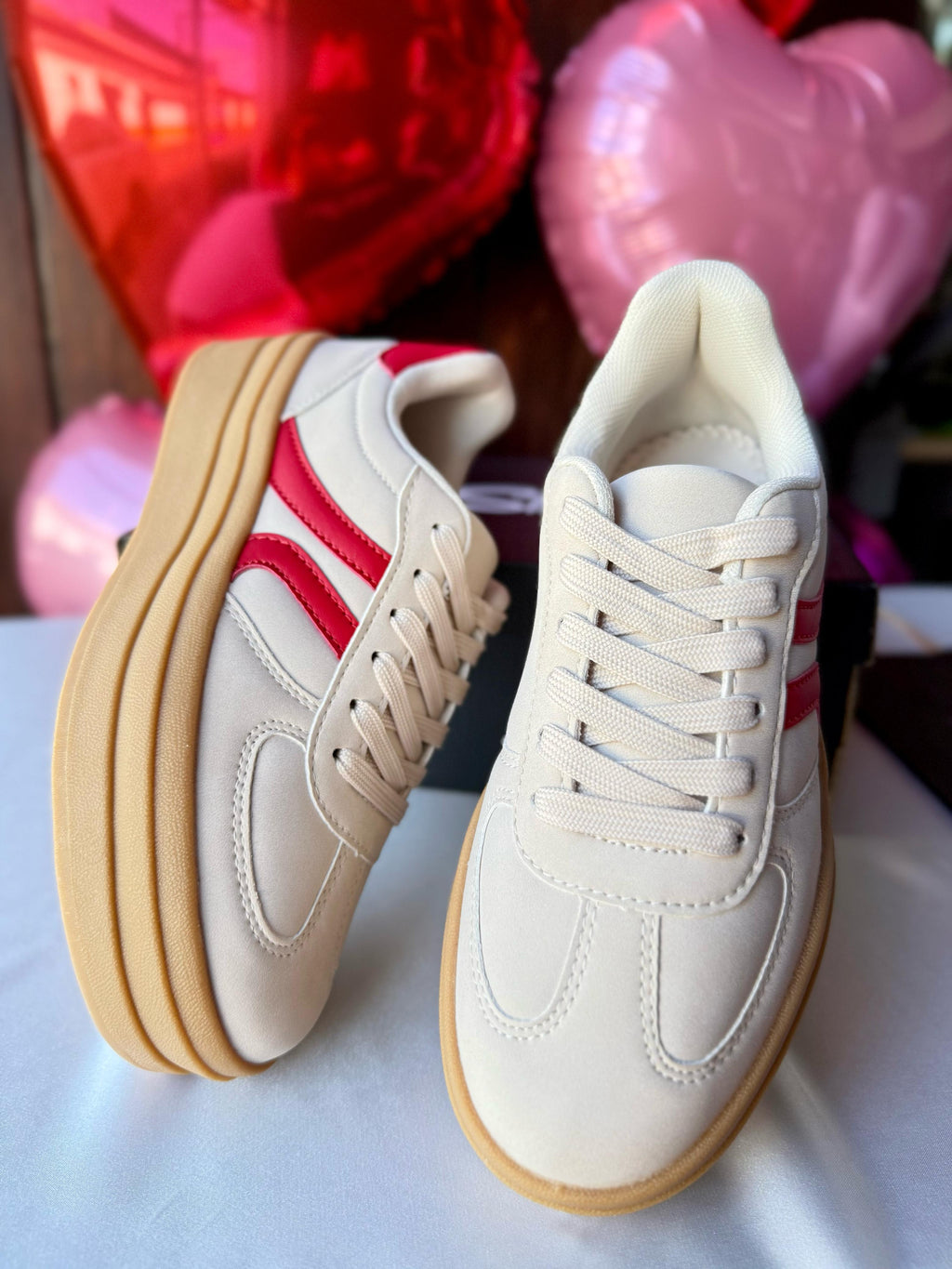 Tennis Sneakers de plataforma blanco y rojo