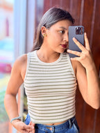 Top rayado sin mangas