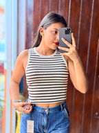 Top rayado sin mangas