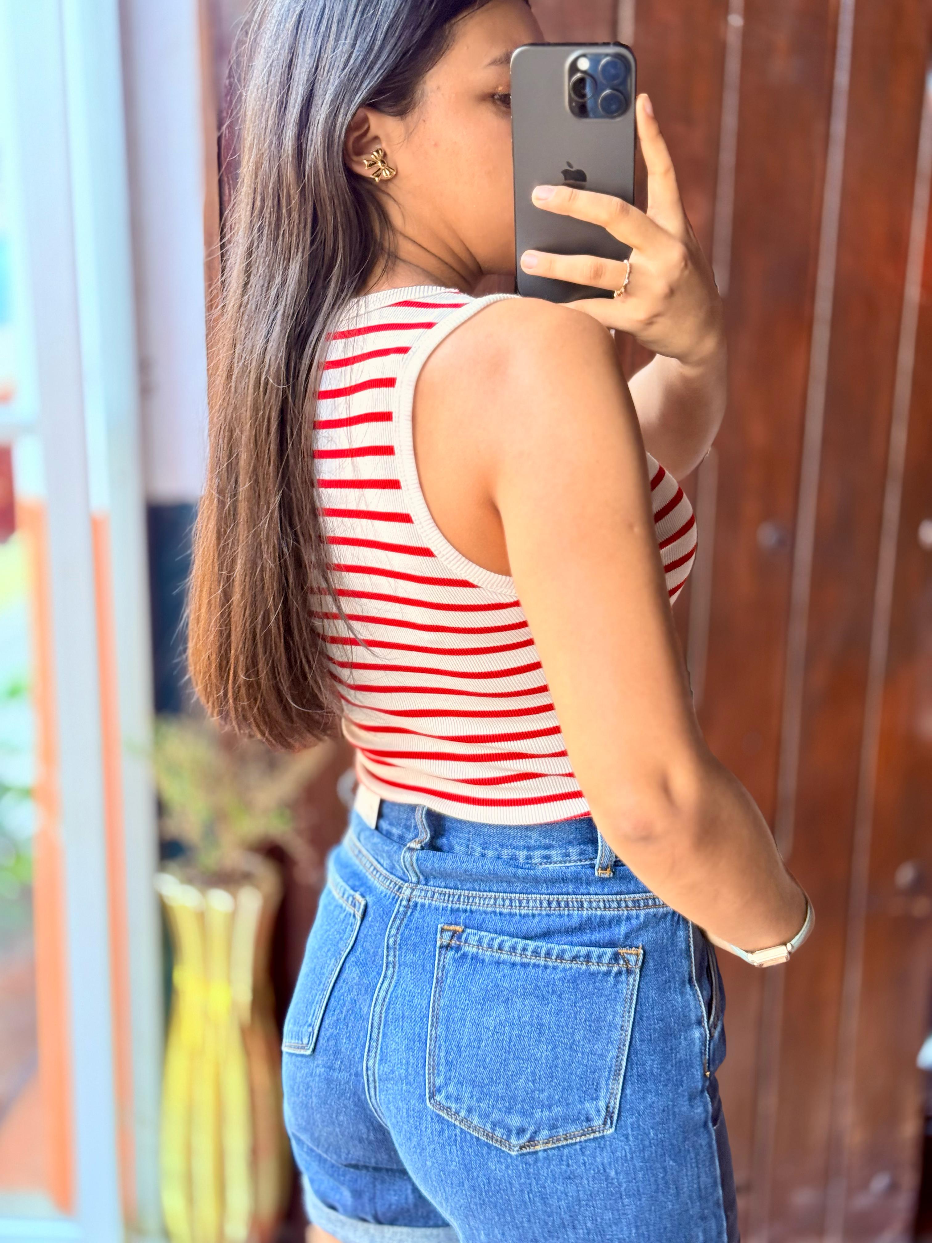 Top rayado sin mangas