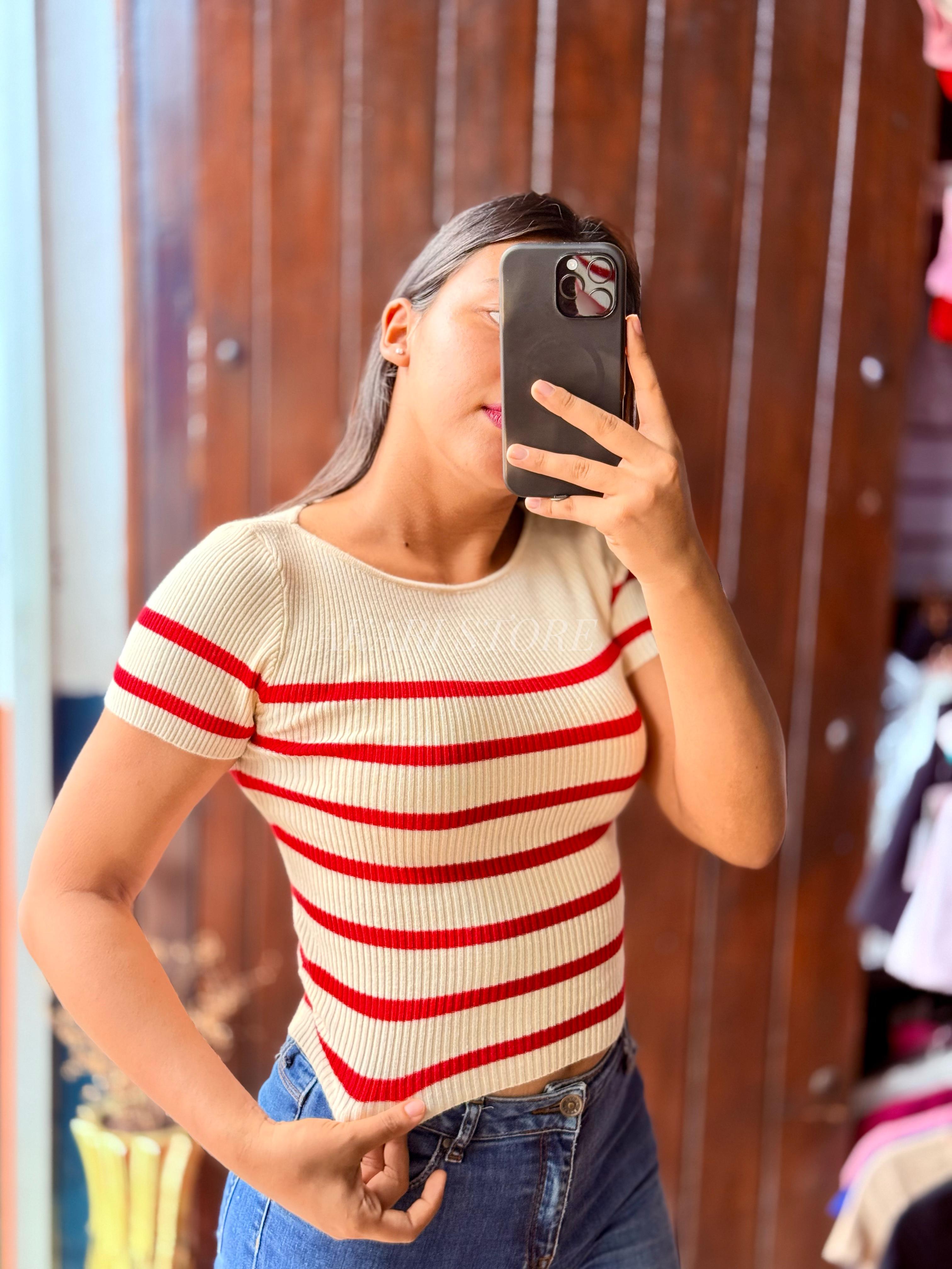 Crop top tela suéter