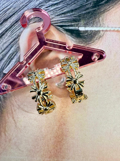 Aretes aro con flores