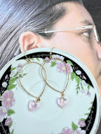 Aretes dorados con colgante de corazón