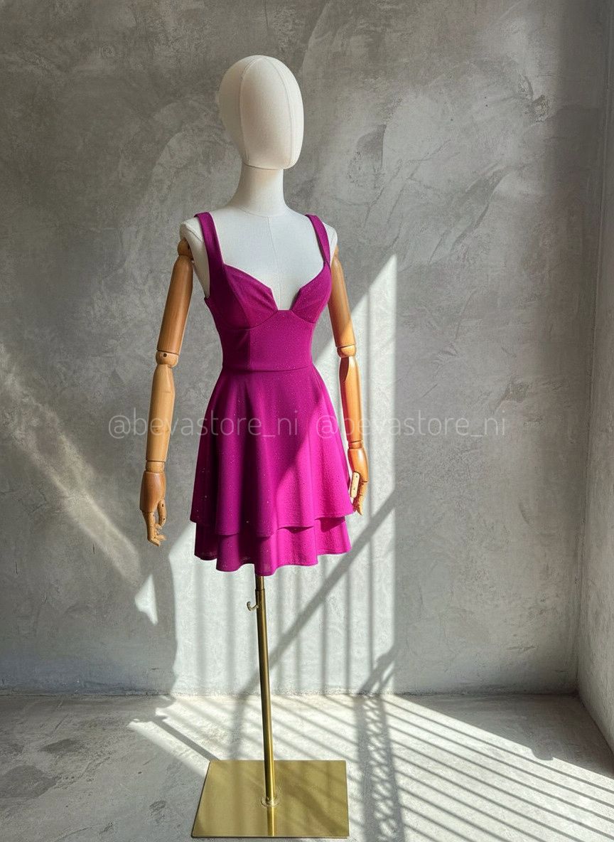 Vestido rosa maravilla con detalles dorado. City Triangles