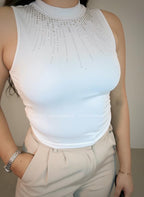 Top cuello de tortuga con perlitas