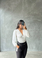 Bodysuit manga larga cuello en V