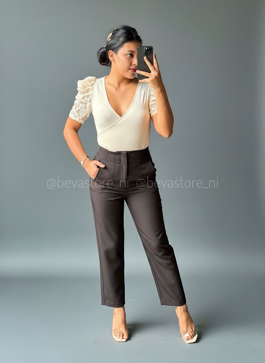 Pantalón negro de pinzas