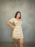 Vestido amarillo floreado