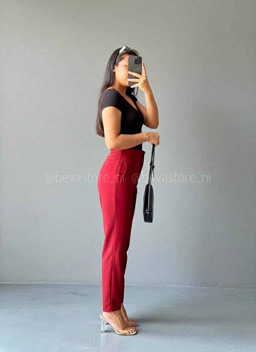 Pantalón de vestir recto rojo