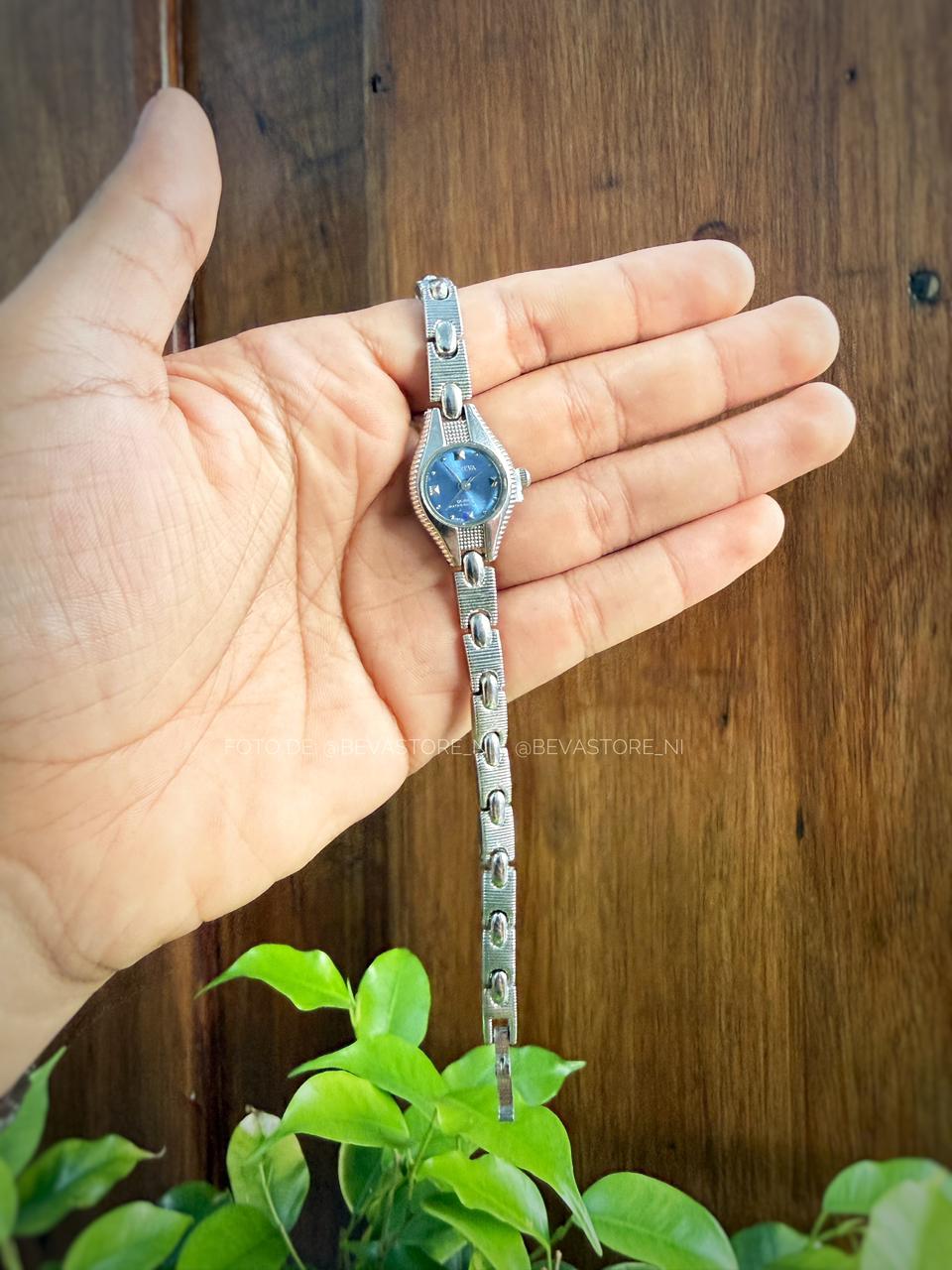 Reloj Ovalado Correa De Cuenta De Eslabones