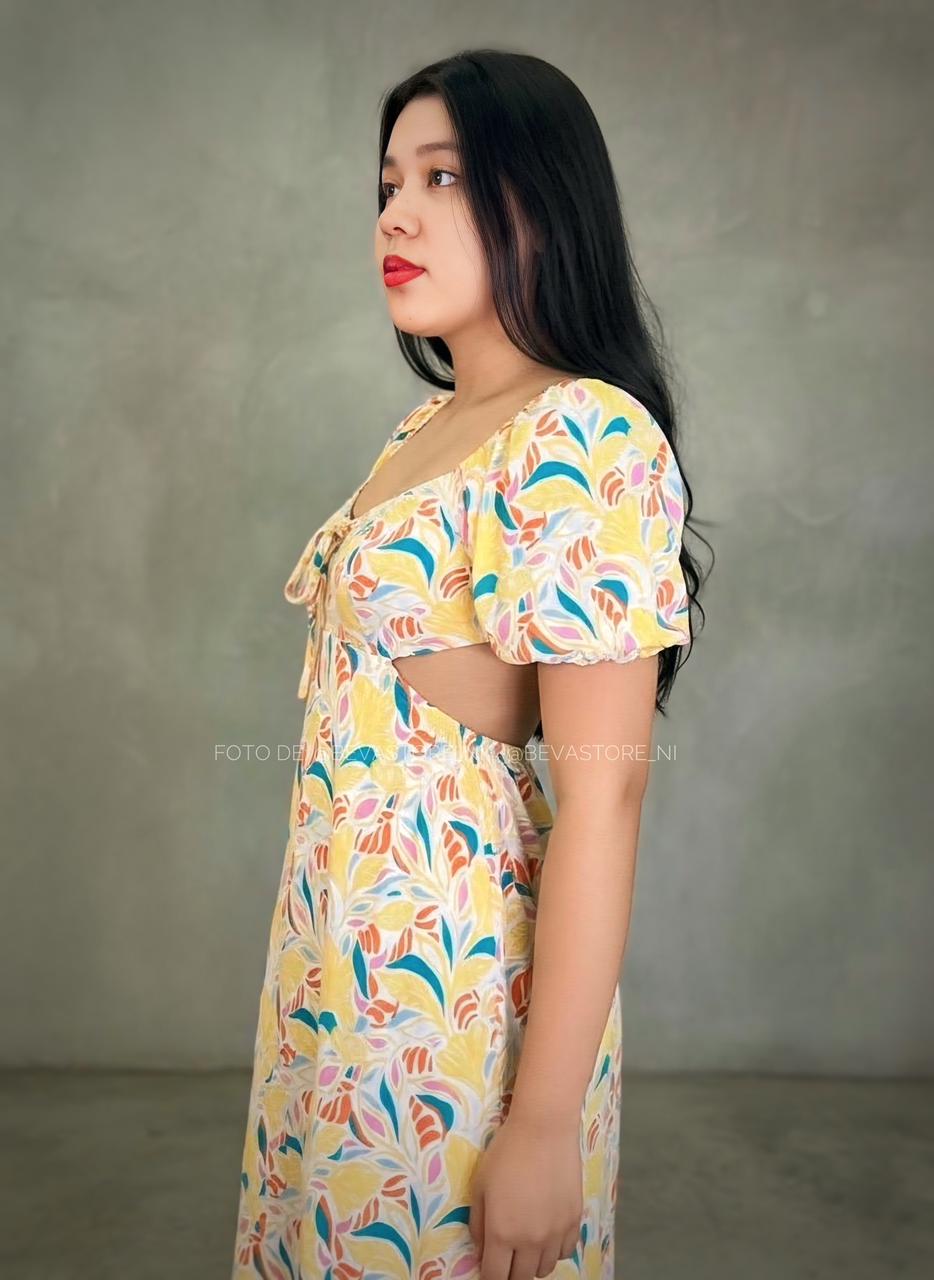 Vestido amarillo floreado