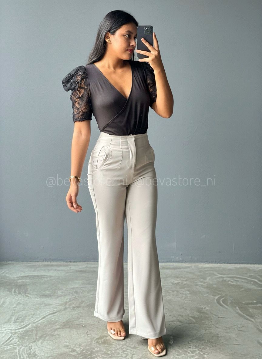 BodySuit negro mangas abullonadas